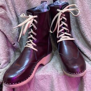 Troentorp Bastad Edith wing tip staple clog boot